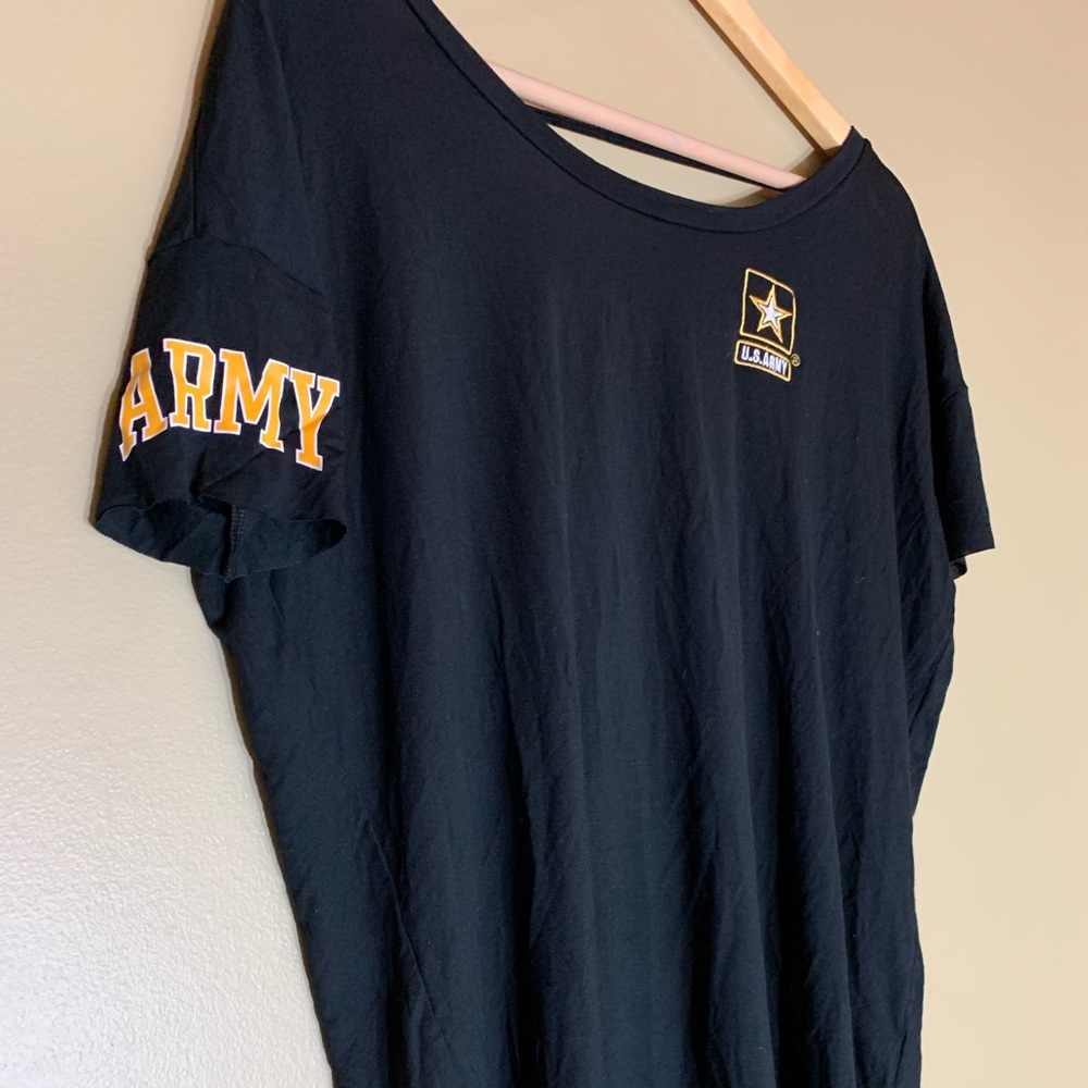 🆕 VICTORIA SECRET Pink ARMY Shirt Top